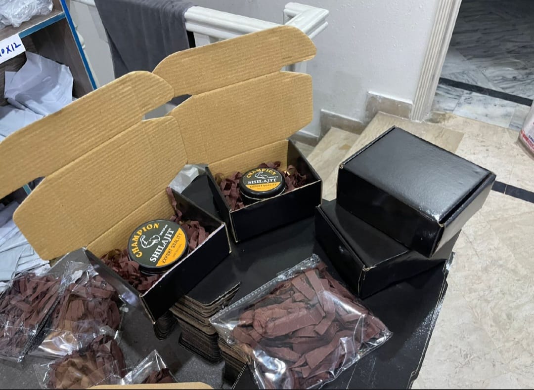 Pack of 20 Black Courier Mailer Boxes Hard Corrugated Box - Sizes Available