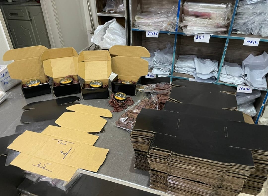 Pack of 20 Black Courier Mailer Boxes Hard Corrugated Box - Sizes Available